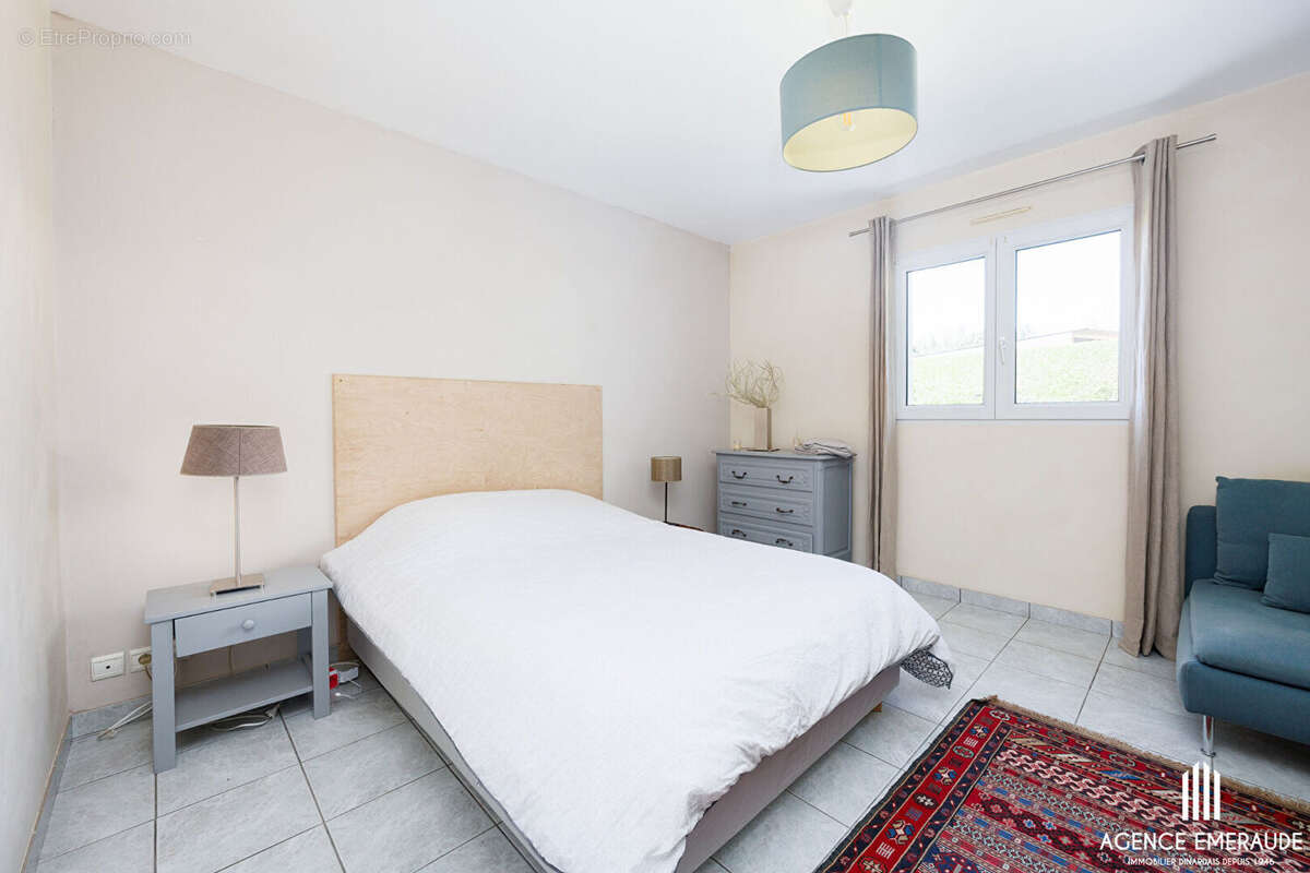 Maison à PLOUER-SUR-RANCE