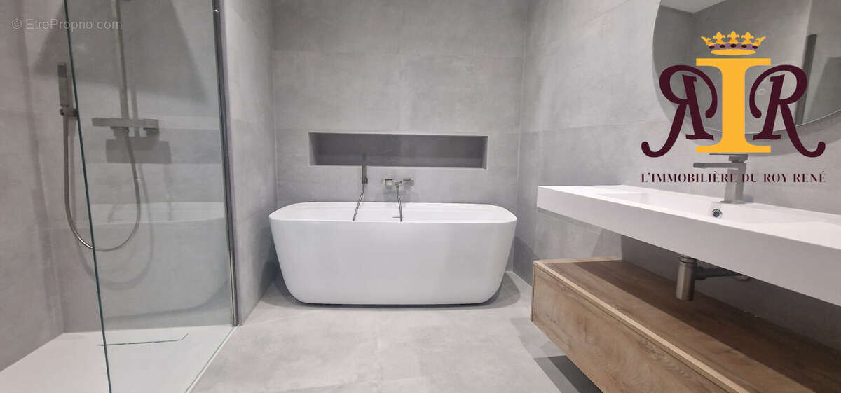 Appartement à MARSEILLE-16E