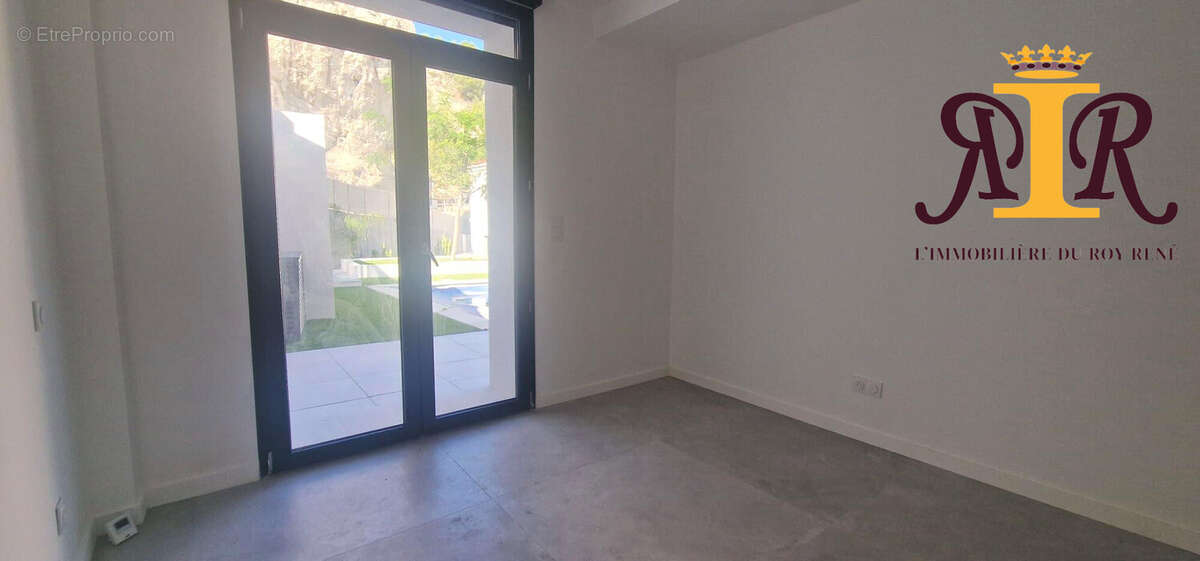 Appartement à MARSEILLE-16E