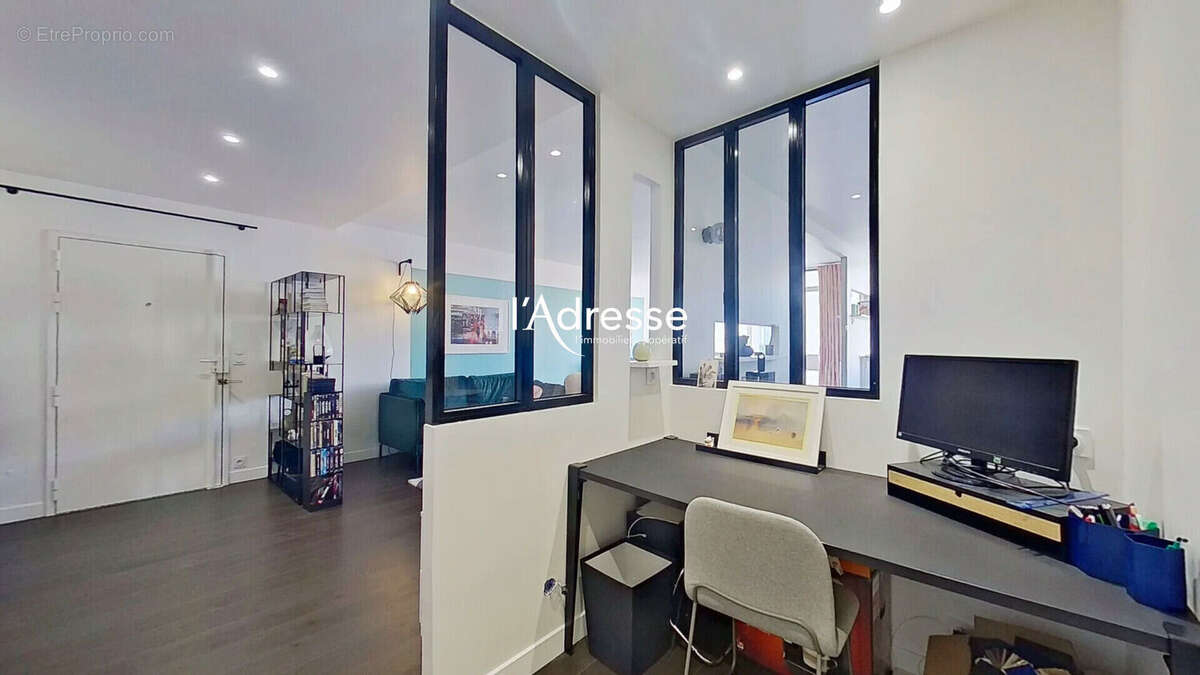 Appartement à PARIS-15E