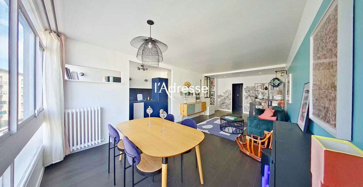 Appartement à PARIS-15E