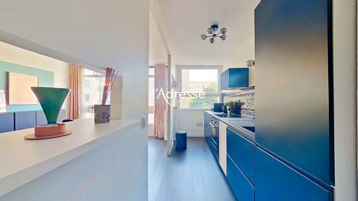 Appartement à PARIS-15E