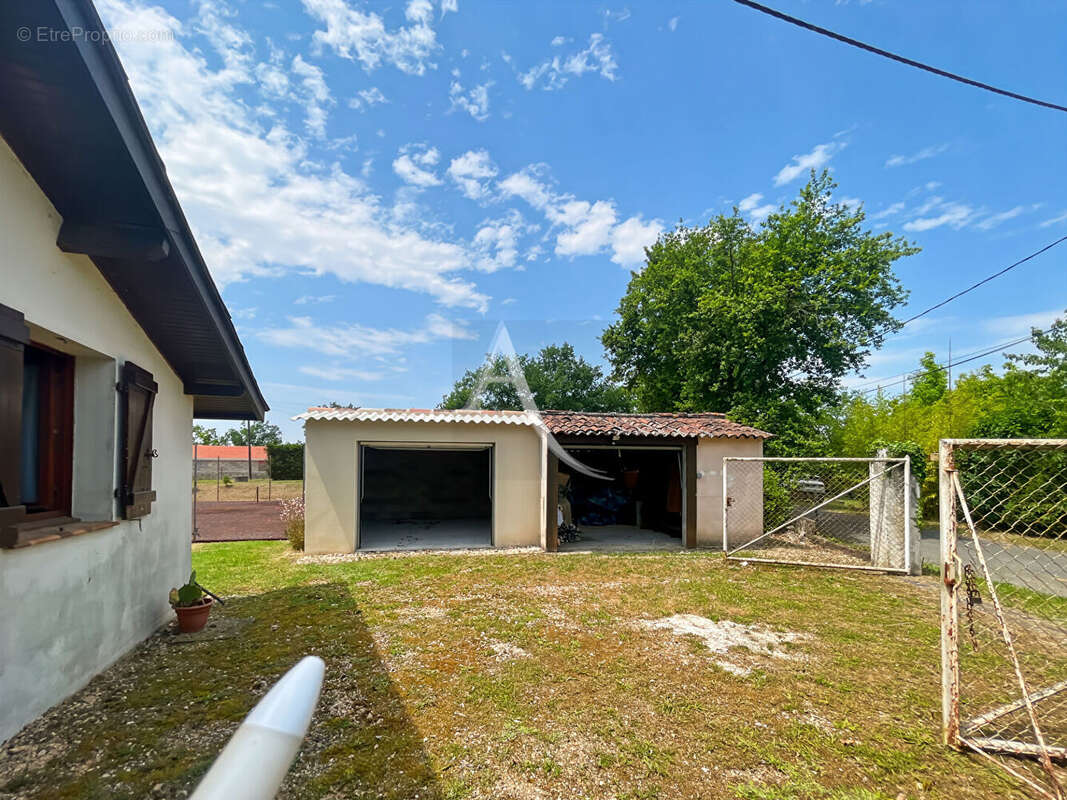 Maison à CONDEZAYGUES