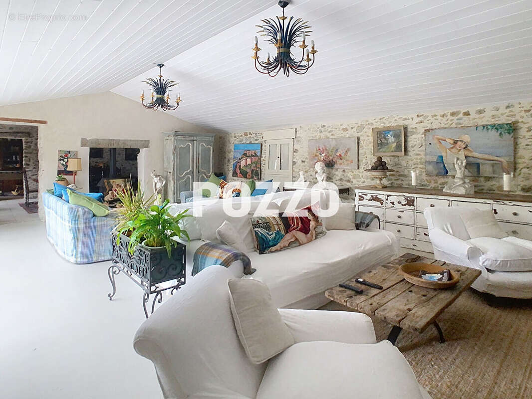 Maison à GOUVILLE-SUR-MER