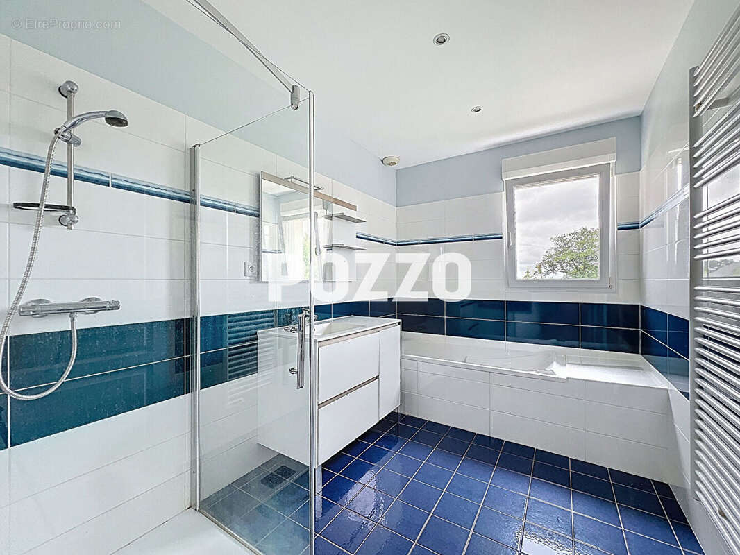 Maison à LE NEUFBOURG