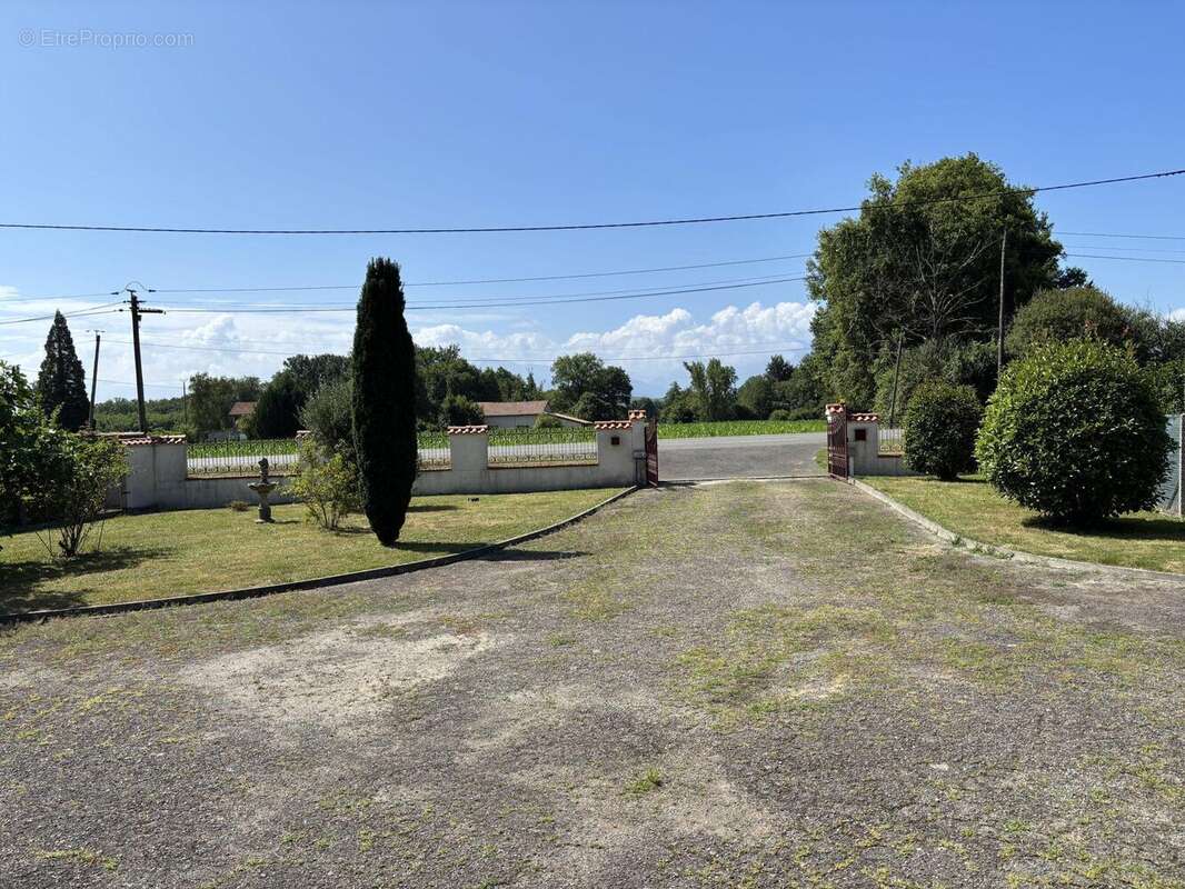 Maison à LABARTHE-INARD