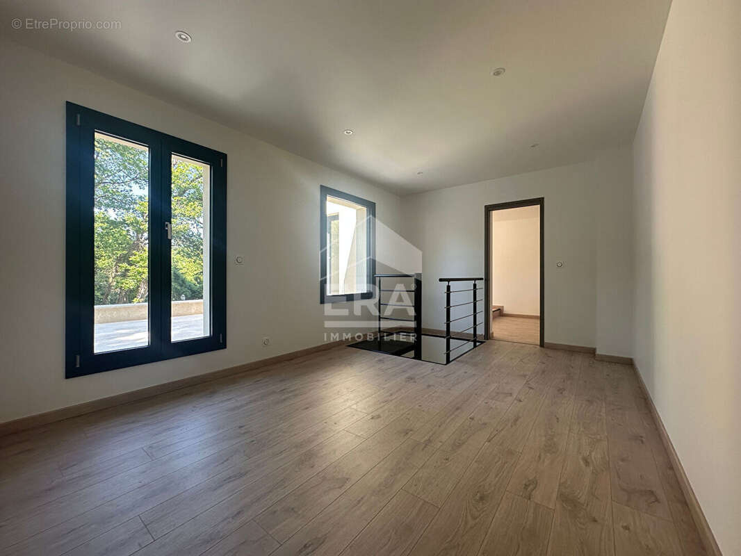 Maison à SAINT-FARGEAU-PONTHIERRY