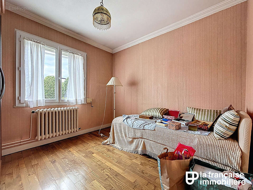 Maison à MONTFORT-SUR-MEU