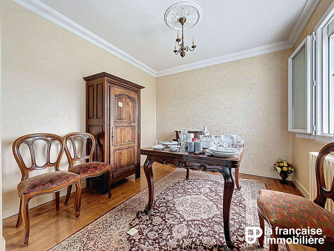 Maison à MONTFORT-SUR-MEU