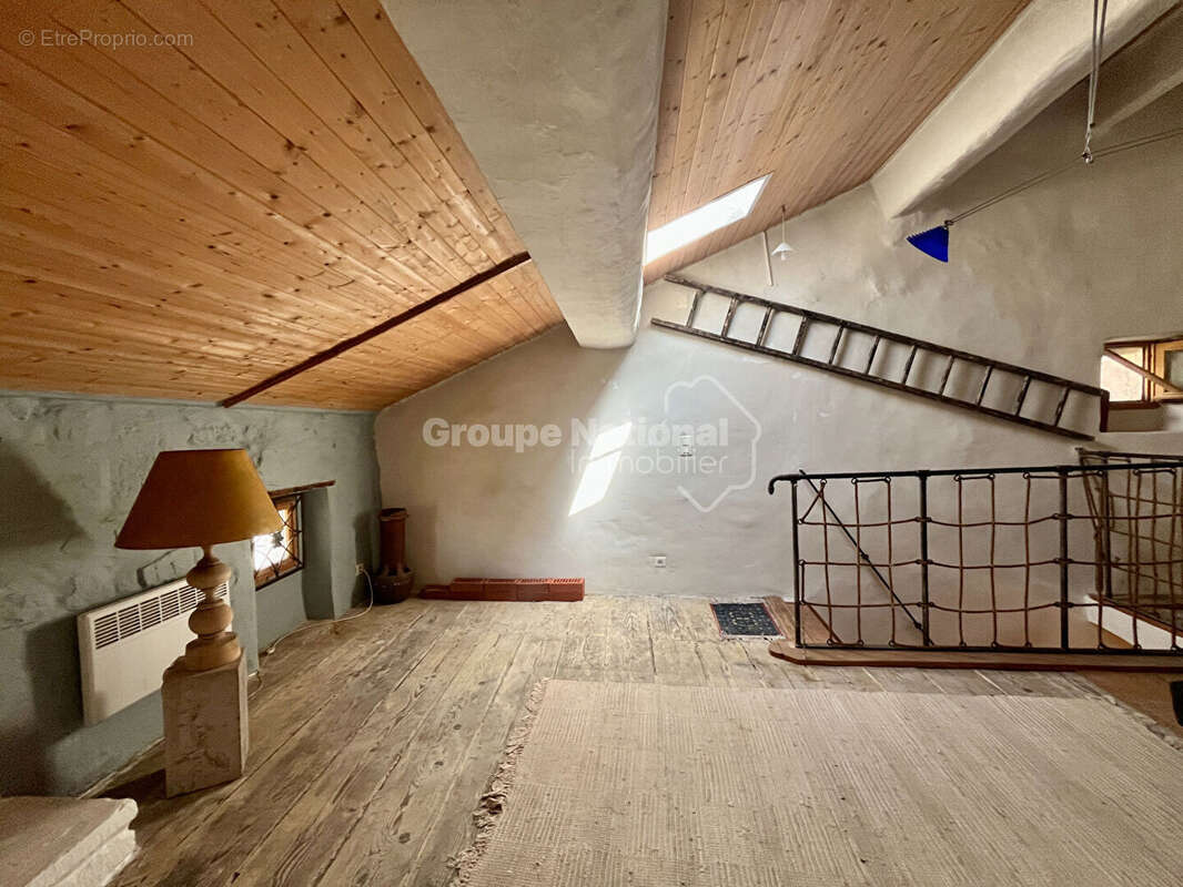 Appartement à CHATEAURENARD
