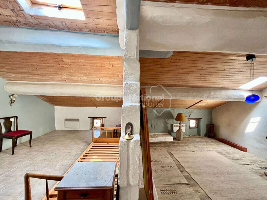 Appartement à CHATEAURENARD