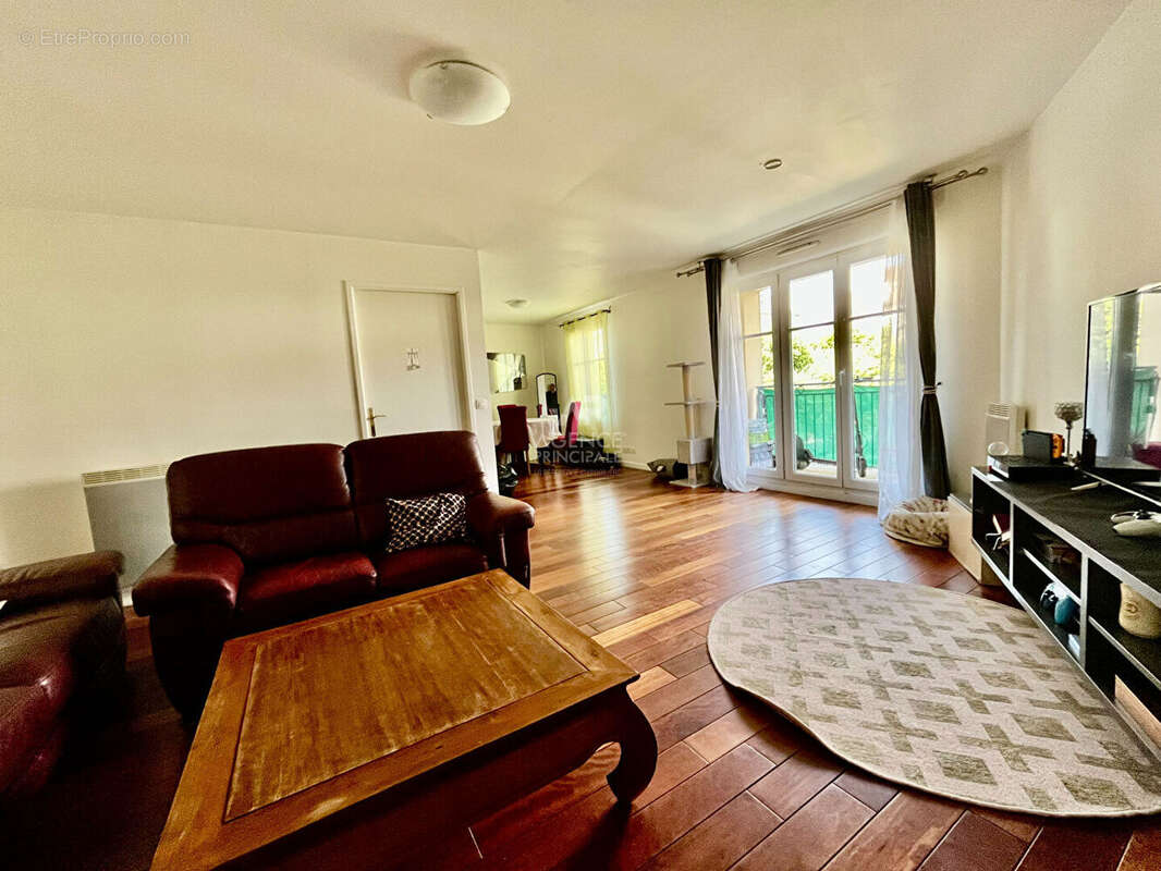 Appartement à VAUREAL