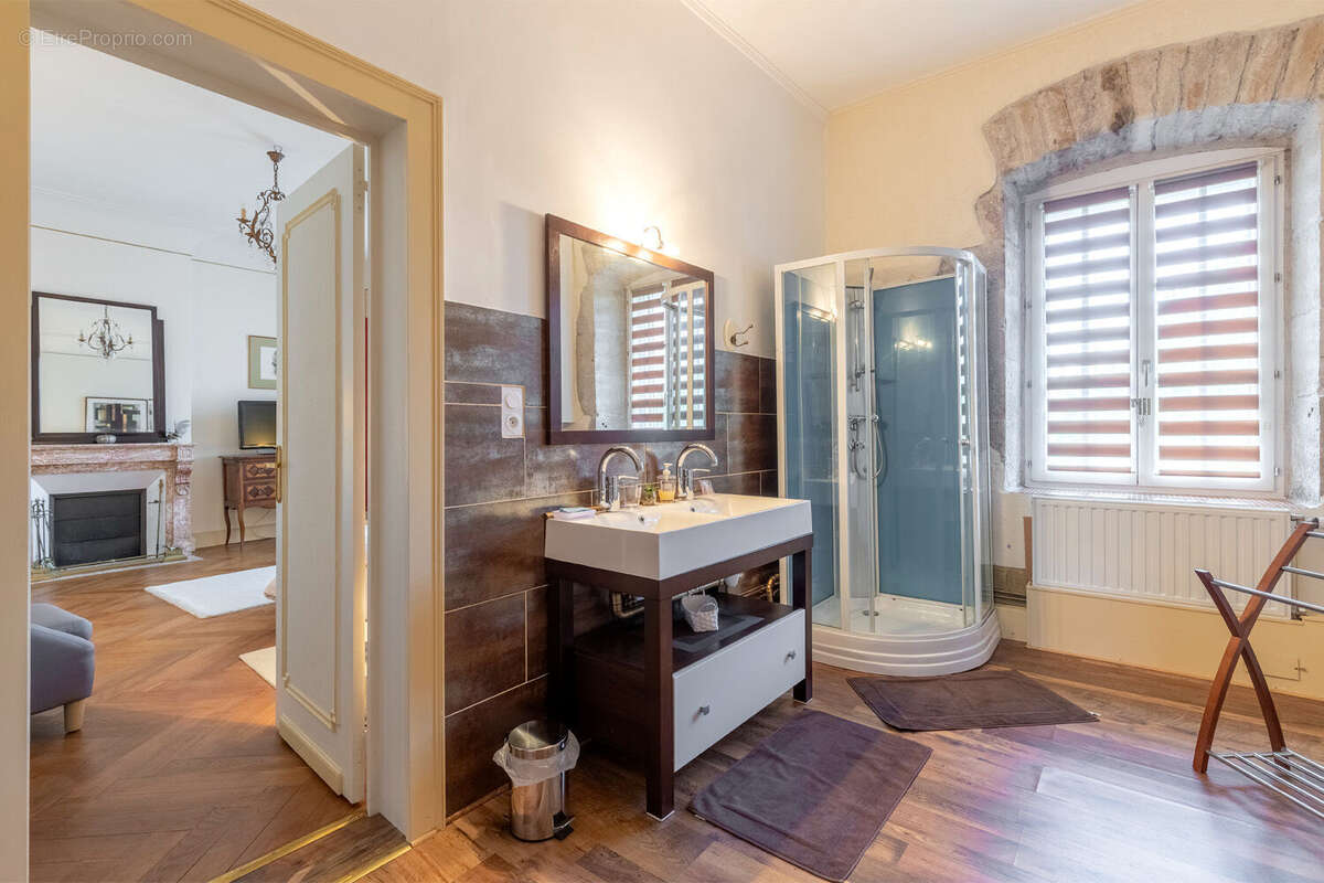 Maison à LUXEUIL-LES-BAINS