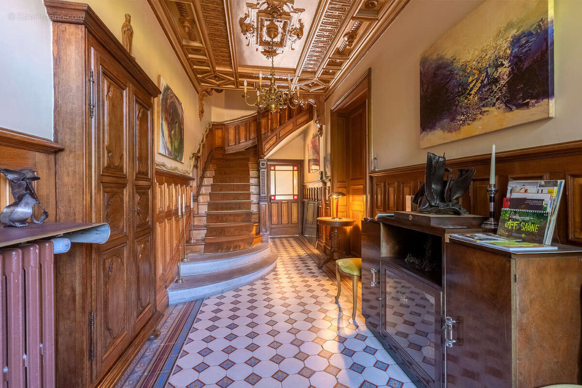 Maison à LUXEUIL-LES-BAINS