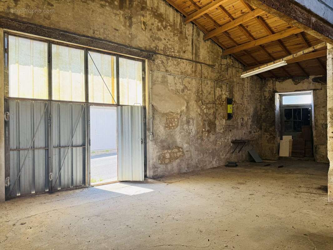 Appartement à COZES