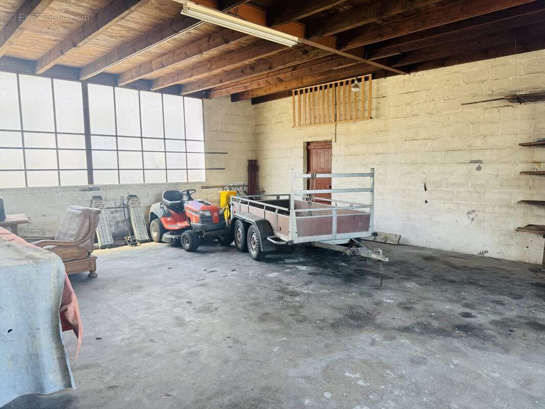 Appartement à COZES