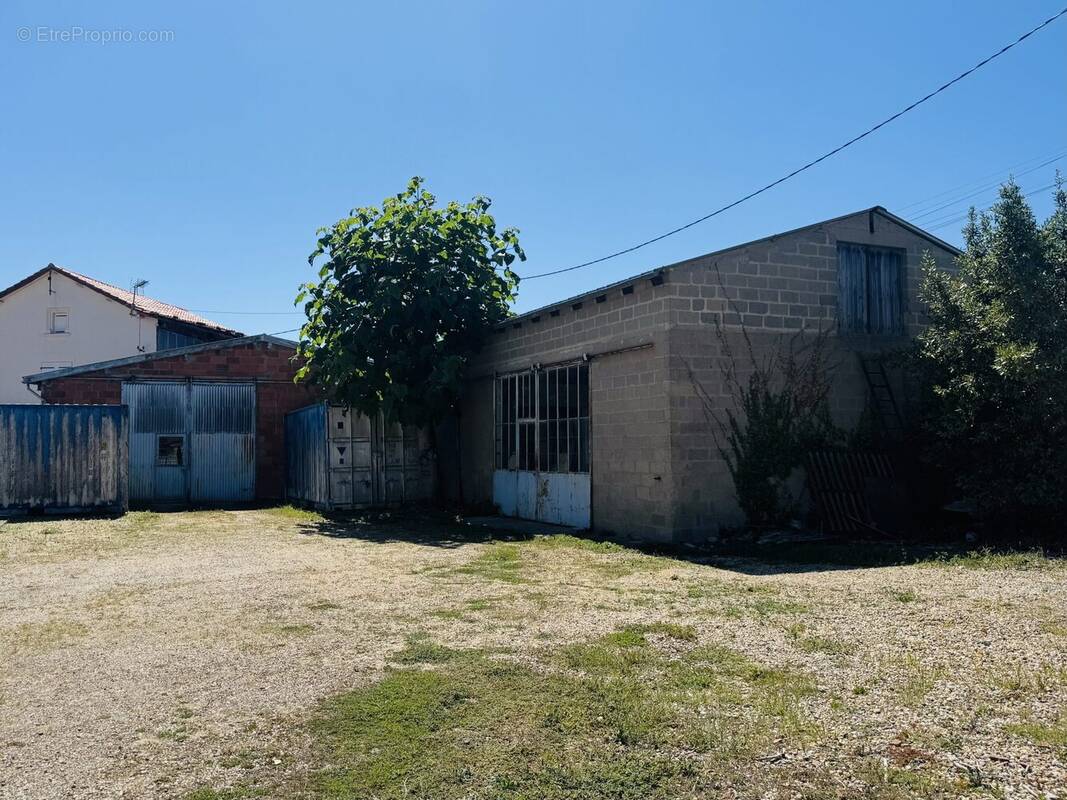 Appartement à COZES