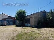 Appartement à COZES