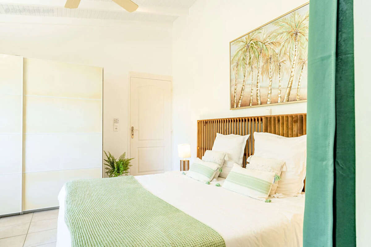 Maison à GRAND-BOURG