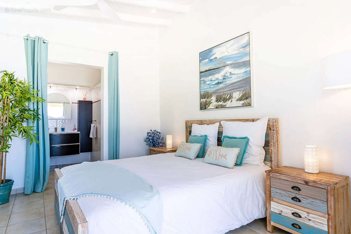 Maison à GRAND-BOURG