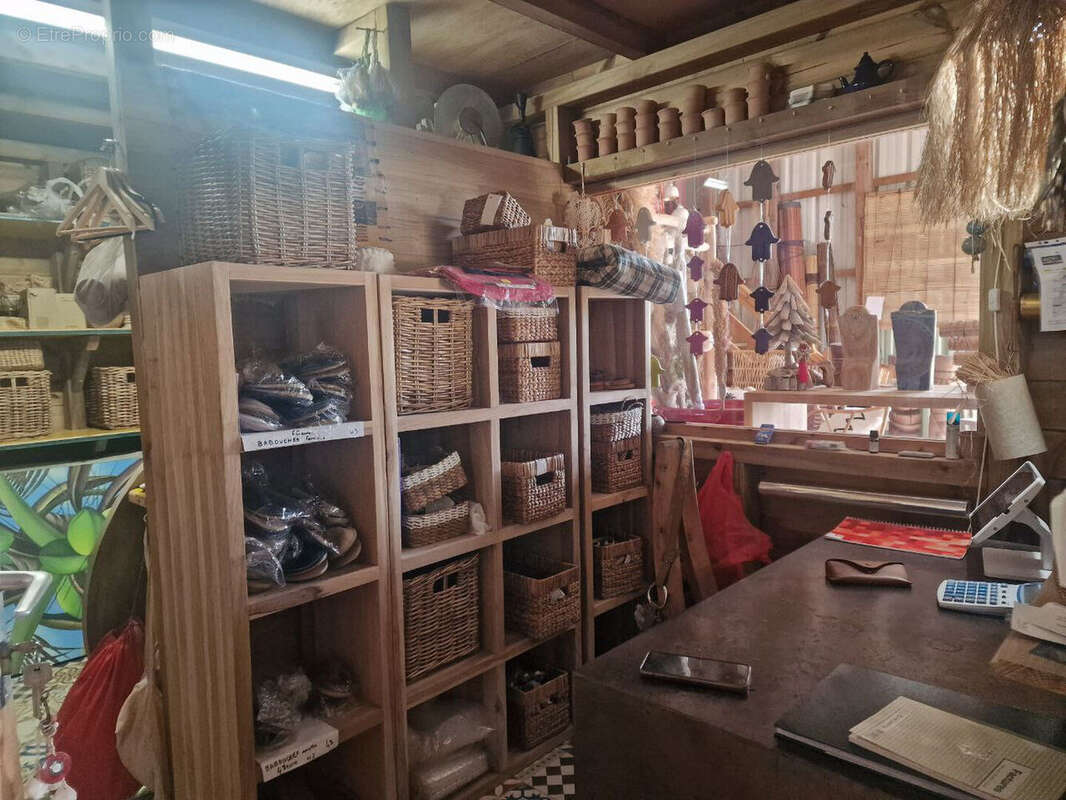 Commerce à GRAND-BOURG