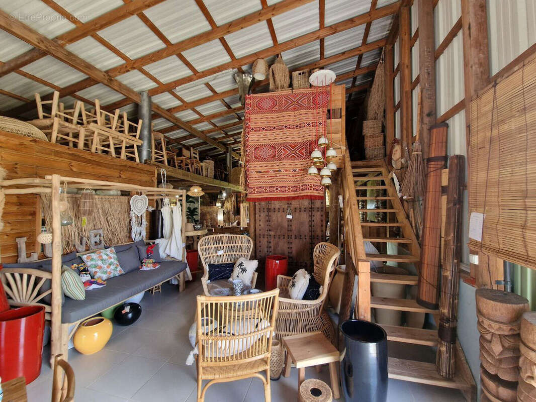 Commerce à GRAND-BOURG