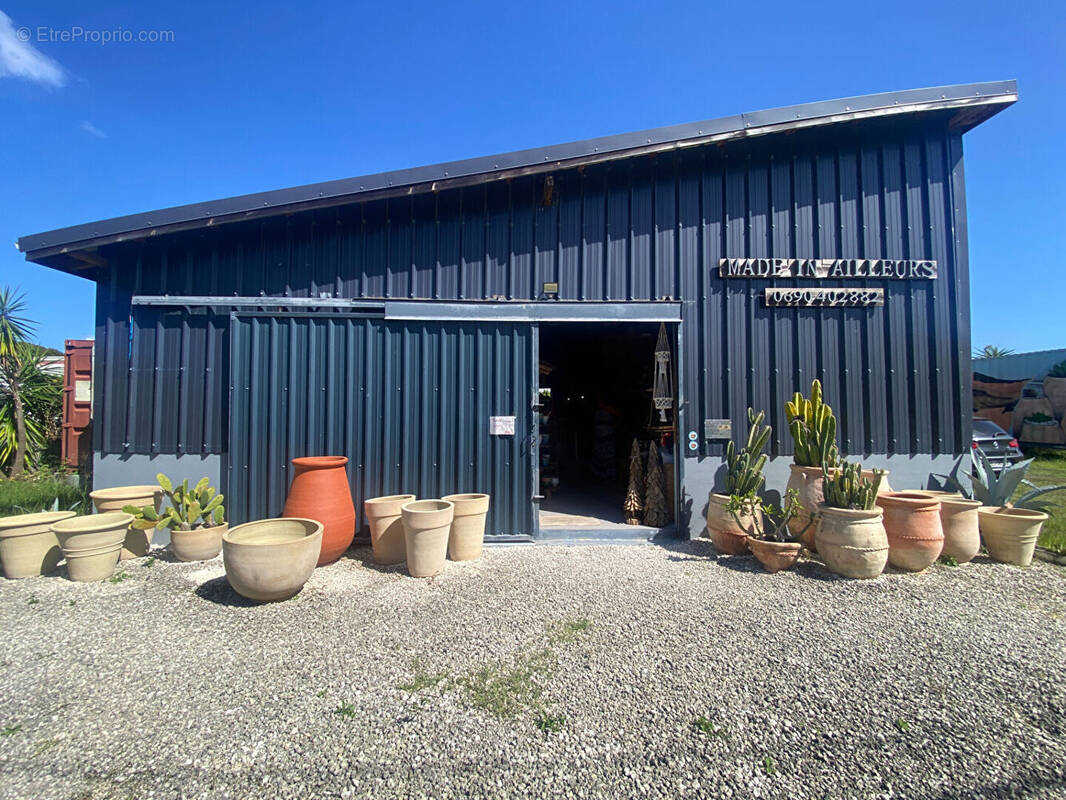 Commerce à GRAND-BOURG