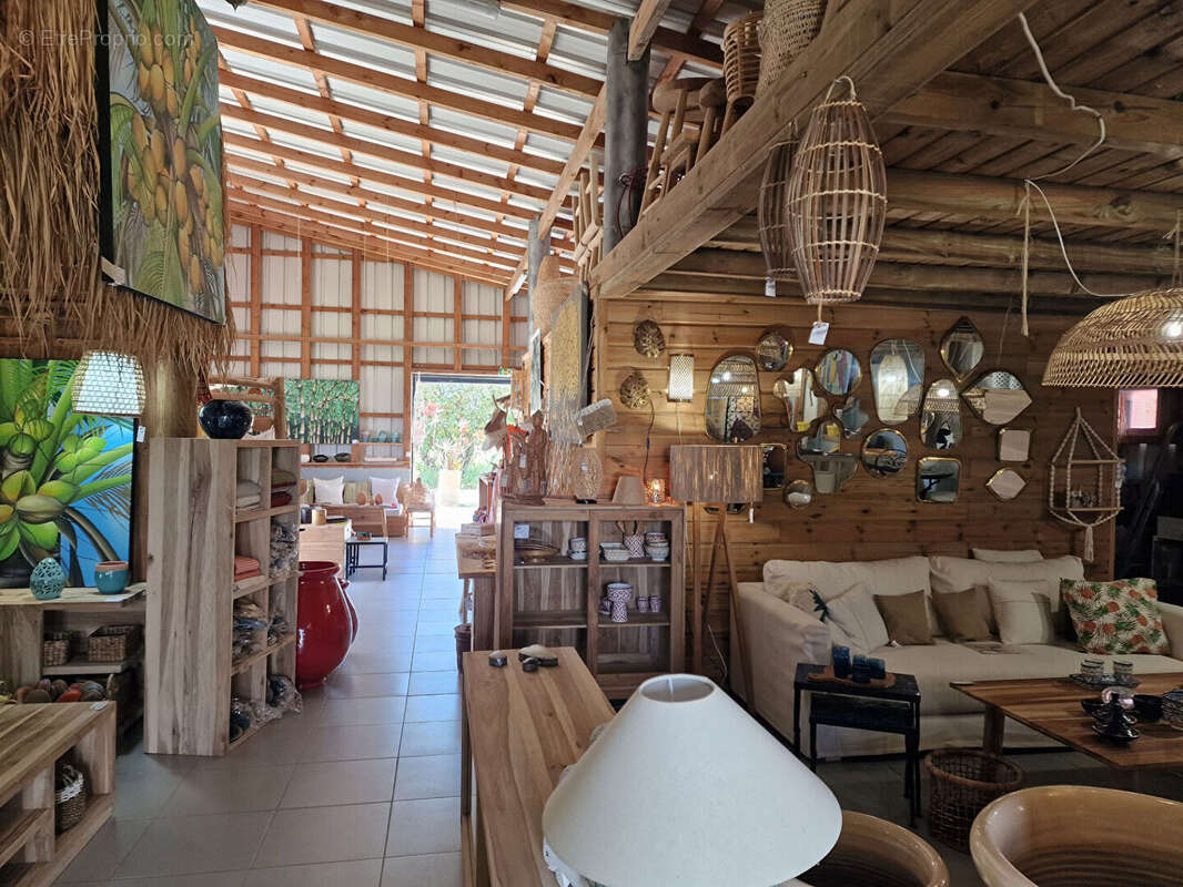 Commerce à GRAND-BOURG