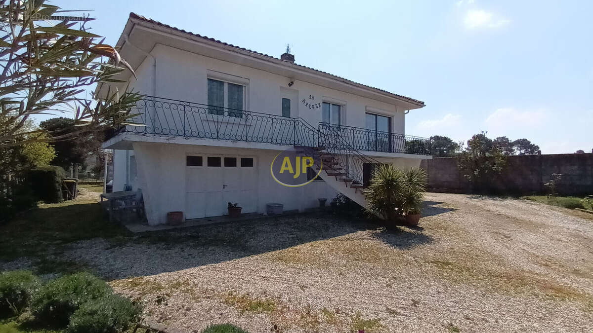 Maison à SAINT-VIVIEN-DE-MEDOC