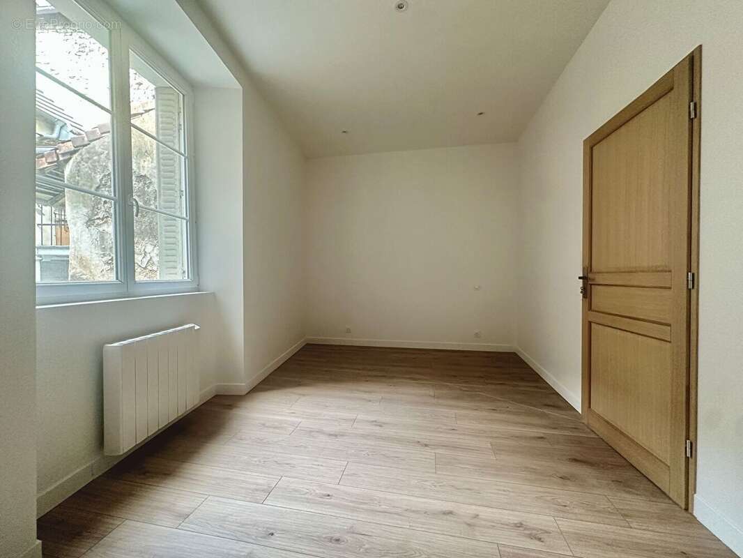 Appartement à LONS-LE-SAUNIER