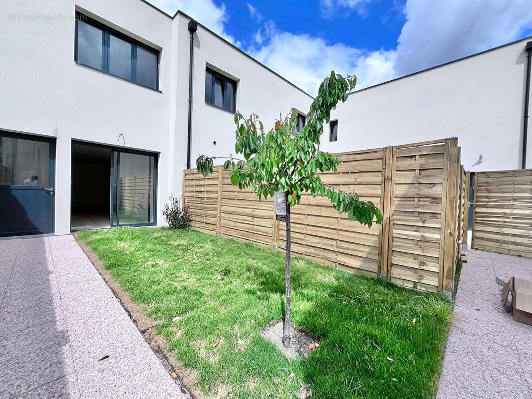 Maison à FONTENAY-SOUS-BOIS