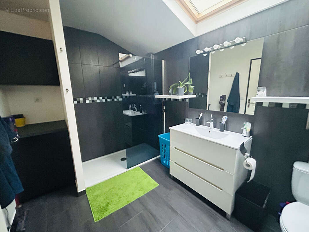 Maison à LE PERREUX-SUR-MARNE