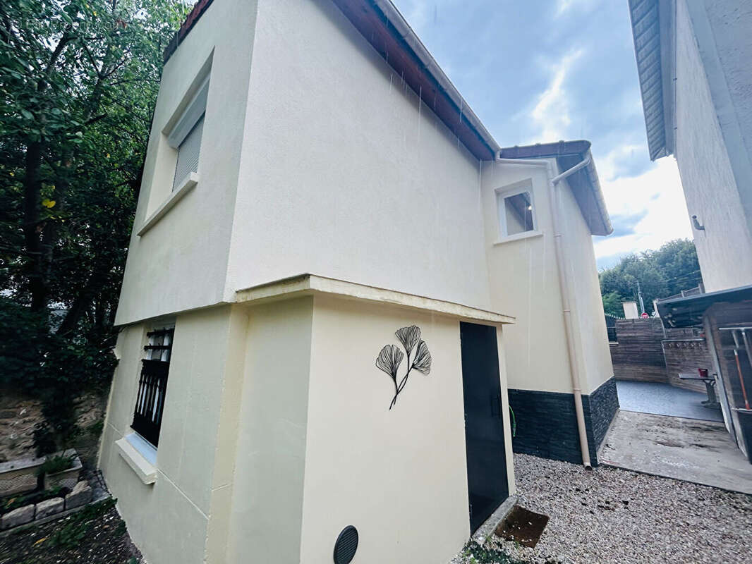 Maison à LE PERREUX-SUR-MARNE