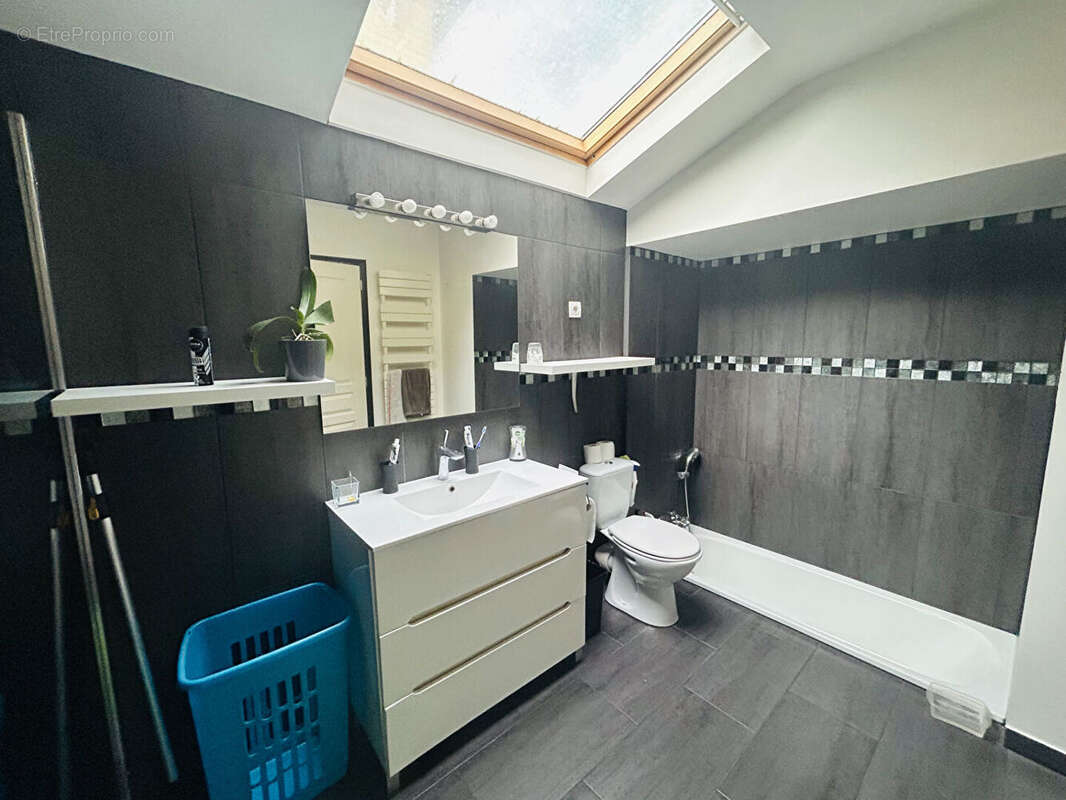 Maison à LE PERREUX-SUR-MARNE