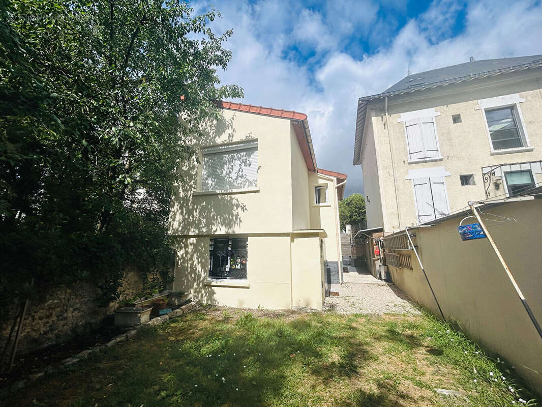 Maison à LE PERREUX-SUR-MARNE