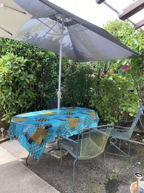 Maison à CHATEAUNEUF-LA-FORET