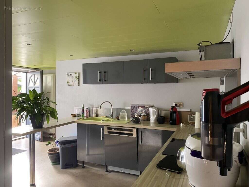 Maison à CHATEAUNEUF-LA-FORET