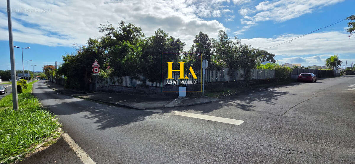 Maison à SAINTE-SUZANNE