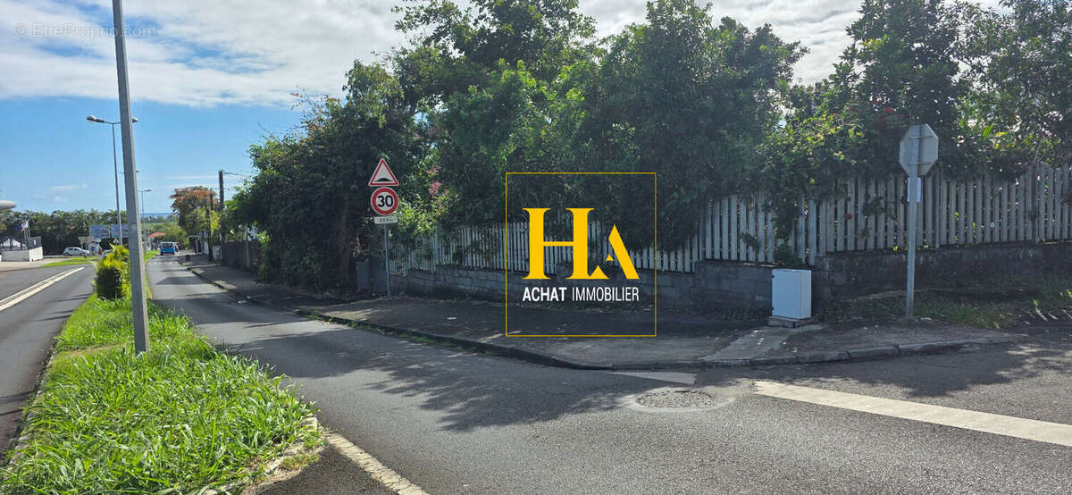 Maison à SAINTE-SUZANNE