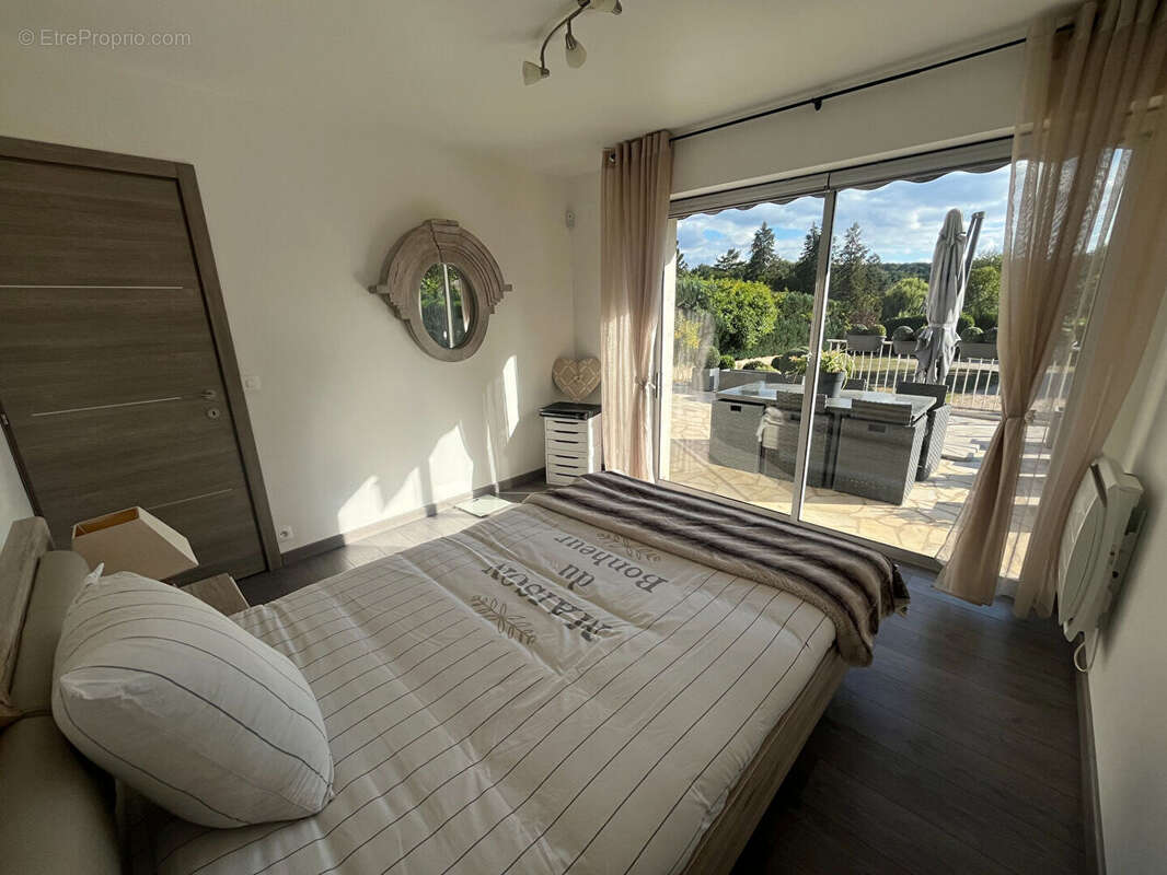 Maison à MONTFORT-L'AMAURY