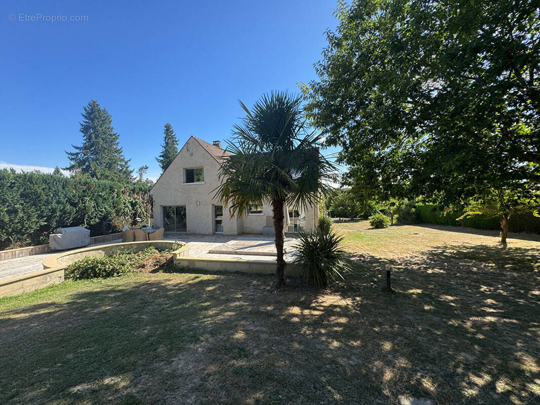 Maison à MONTFORT-L'AMAURY