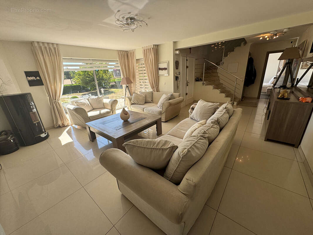 Maison à MONTFORT-L'AMAURY