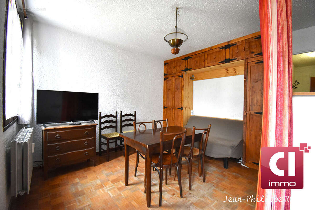 Appartement à UVERNET-FOURS