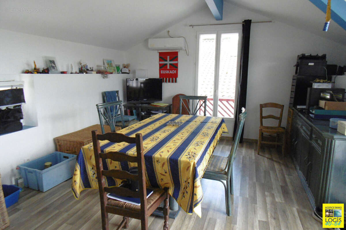 Maison à PORT-DE-LANNE