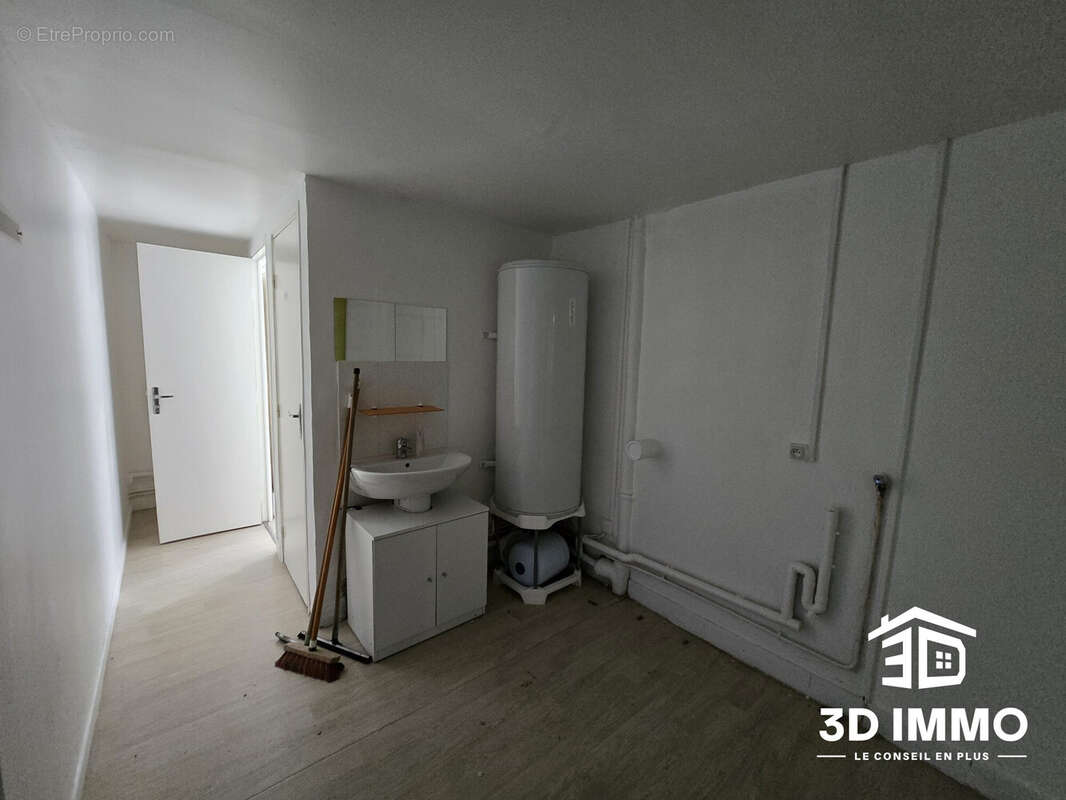 Commerce à AVESNES-SUR-HELPE