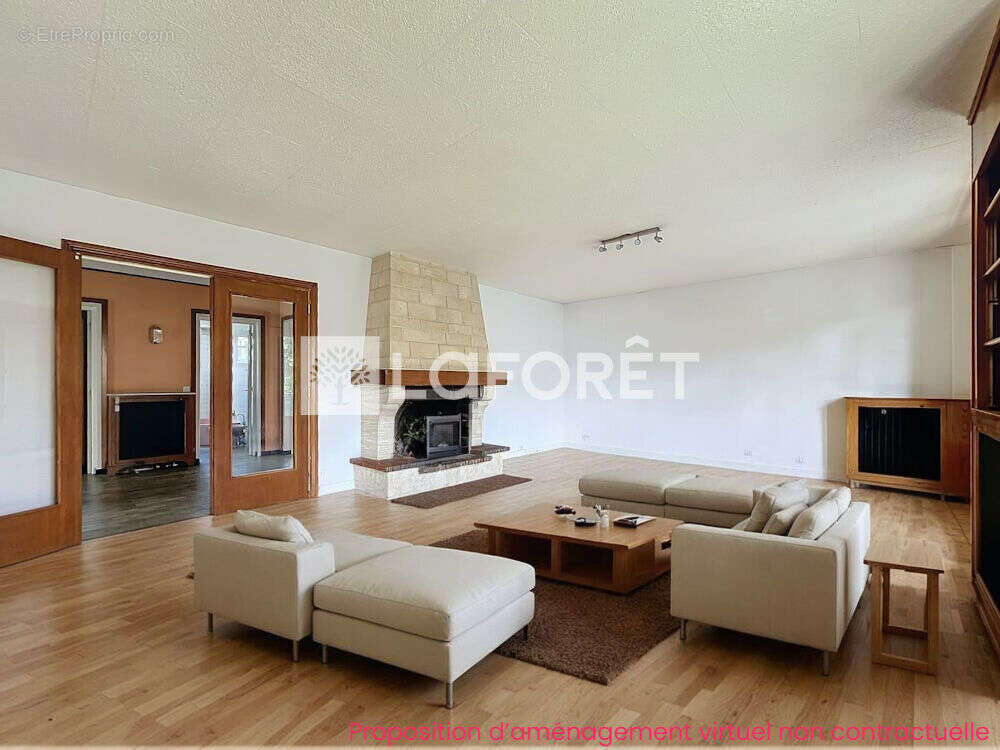 Maison à VIGNEUX-SUR-SEINE