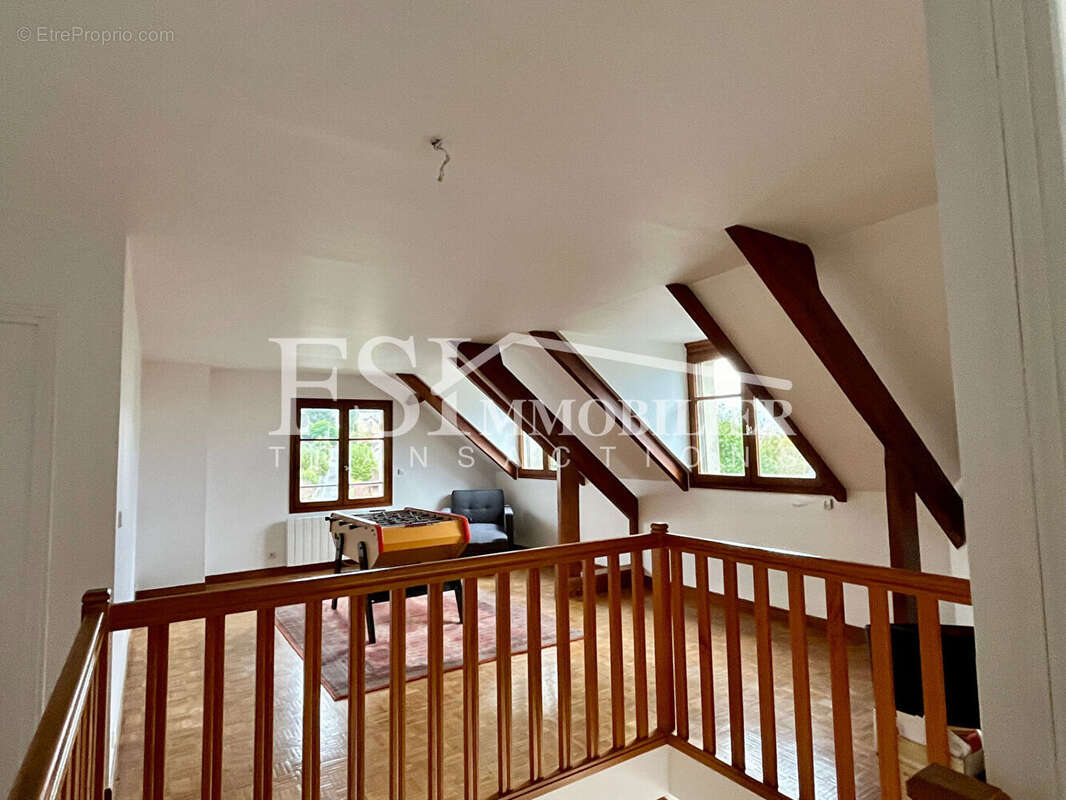 Maison à SAINT-LEU-LA-FORET