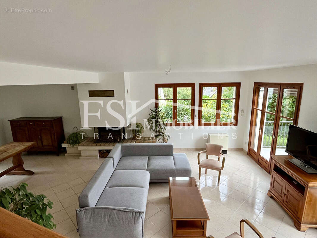 Maison à SAINT-LEU-LA-FORET