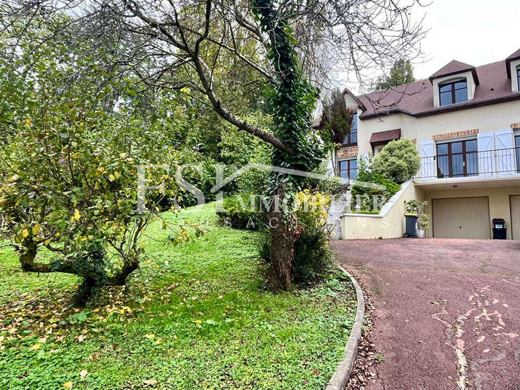 Maison à SAINT-LEU-LA-FORET