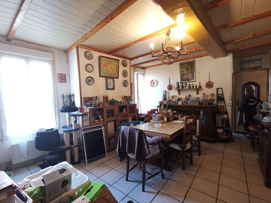 Appartement à BROU